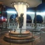 Mirador de Selena Quintanilla en Texas, visto de noche