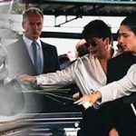 Foto del funeral de Selena cuando su familia deja flores sobre su feretro